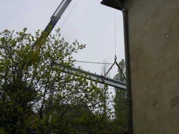 Arrivée de la poutre muralière, par les airs