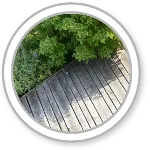 Vignette de l'article : Terrasse en Robinier sur poutres porteuses