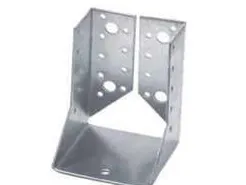 Fixation des solives sur la muralière avec des sabots