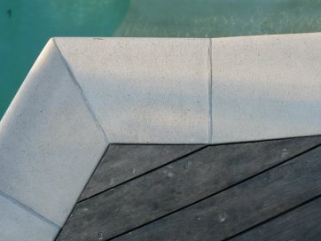 Détails de liaison avec les margelles de piscines